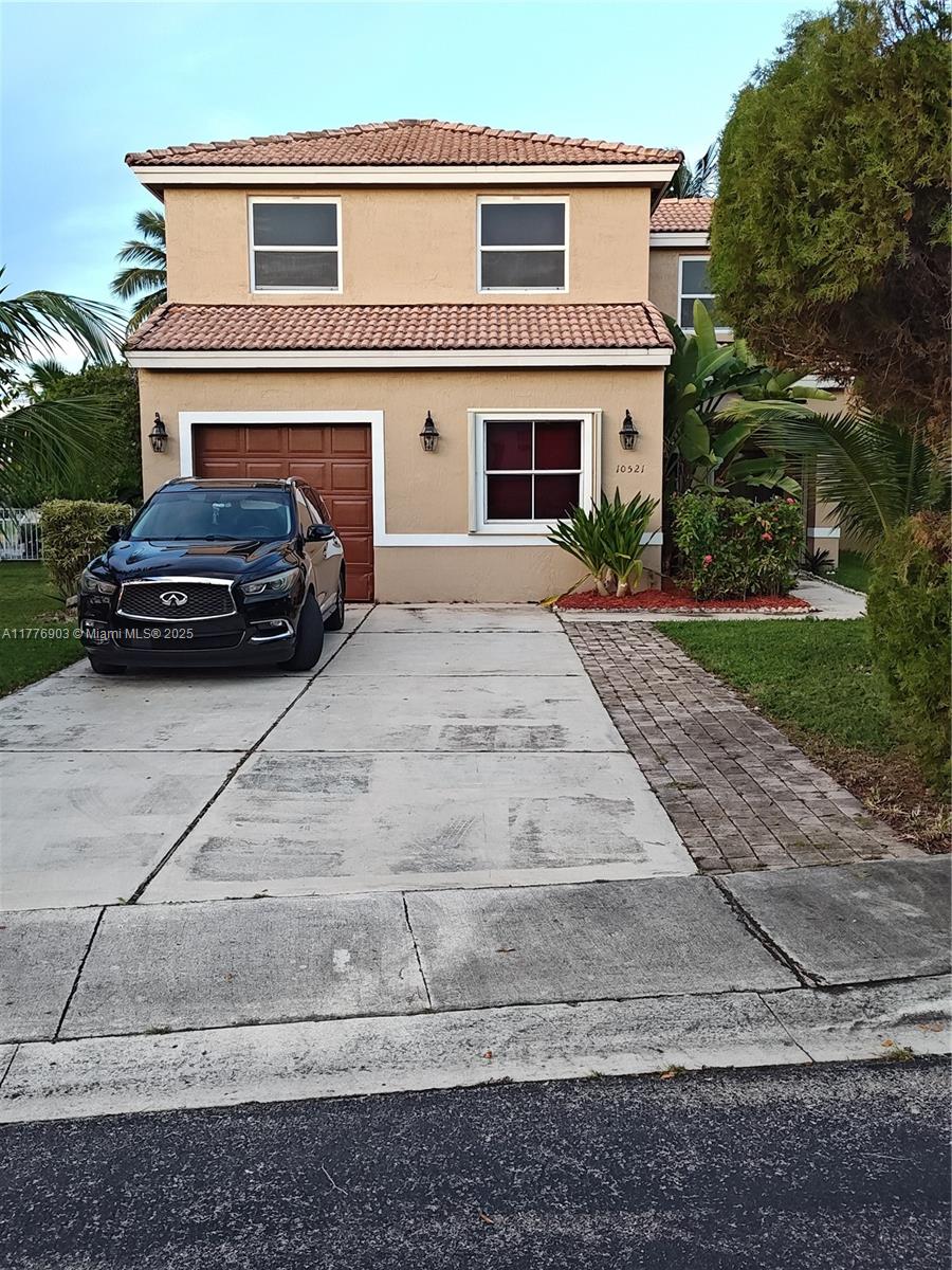 10521 SW 13th Ct