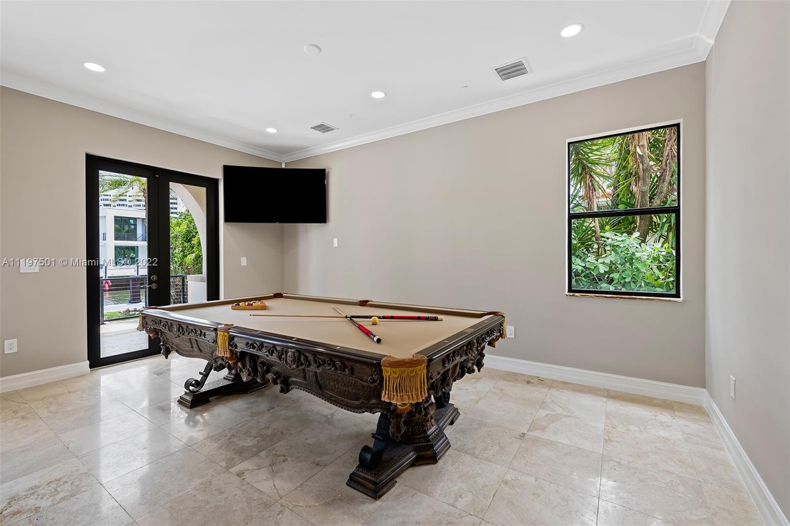 SEVEN ISLES - LAS OLAS - Residential