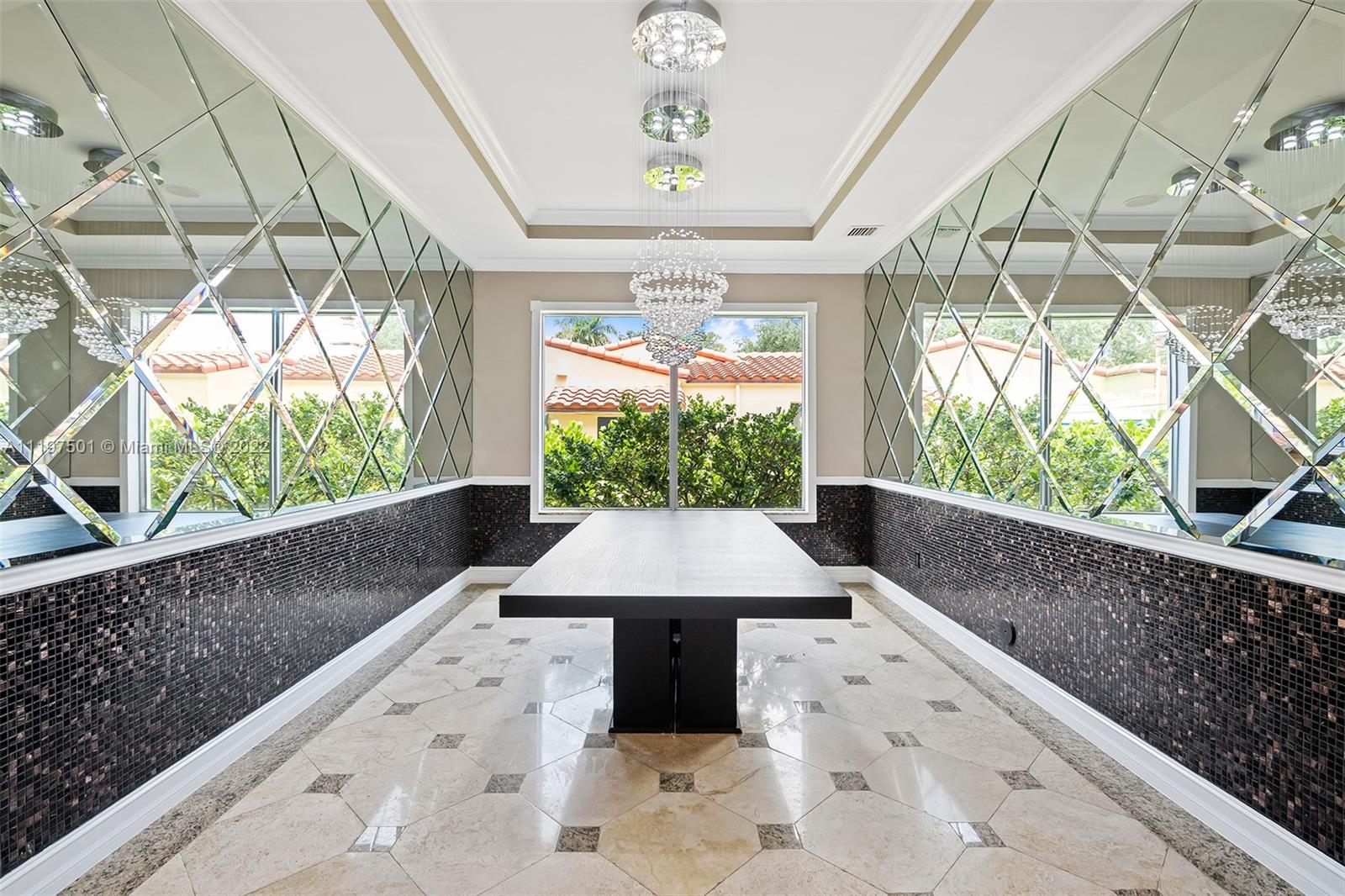 SEVEN ISLES - LAS OLAS - Residential