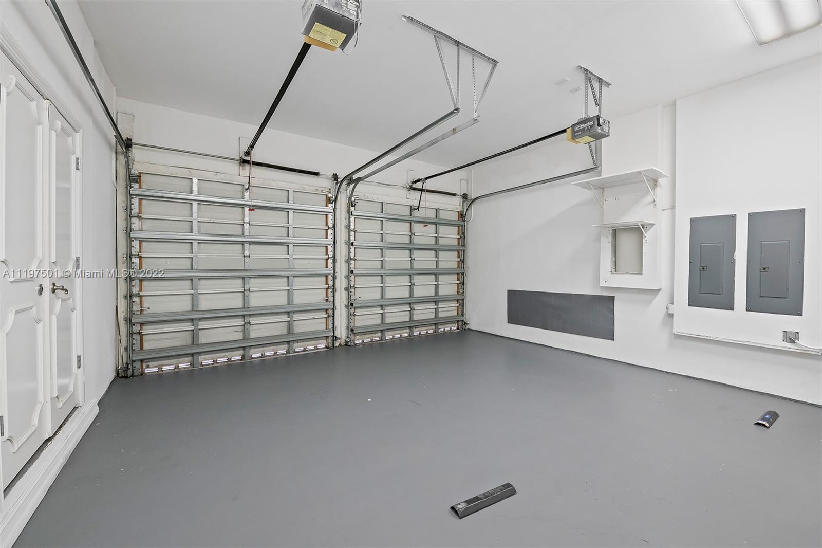 SEVEN ISLES - LAS OLAS - Residential