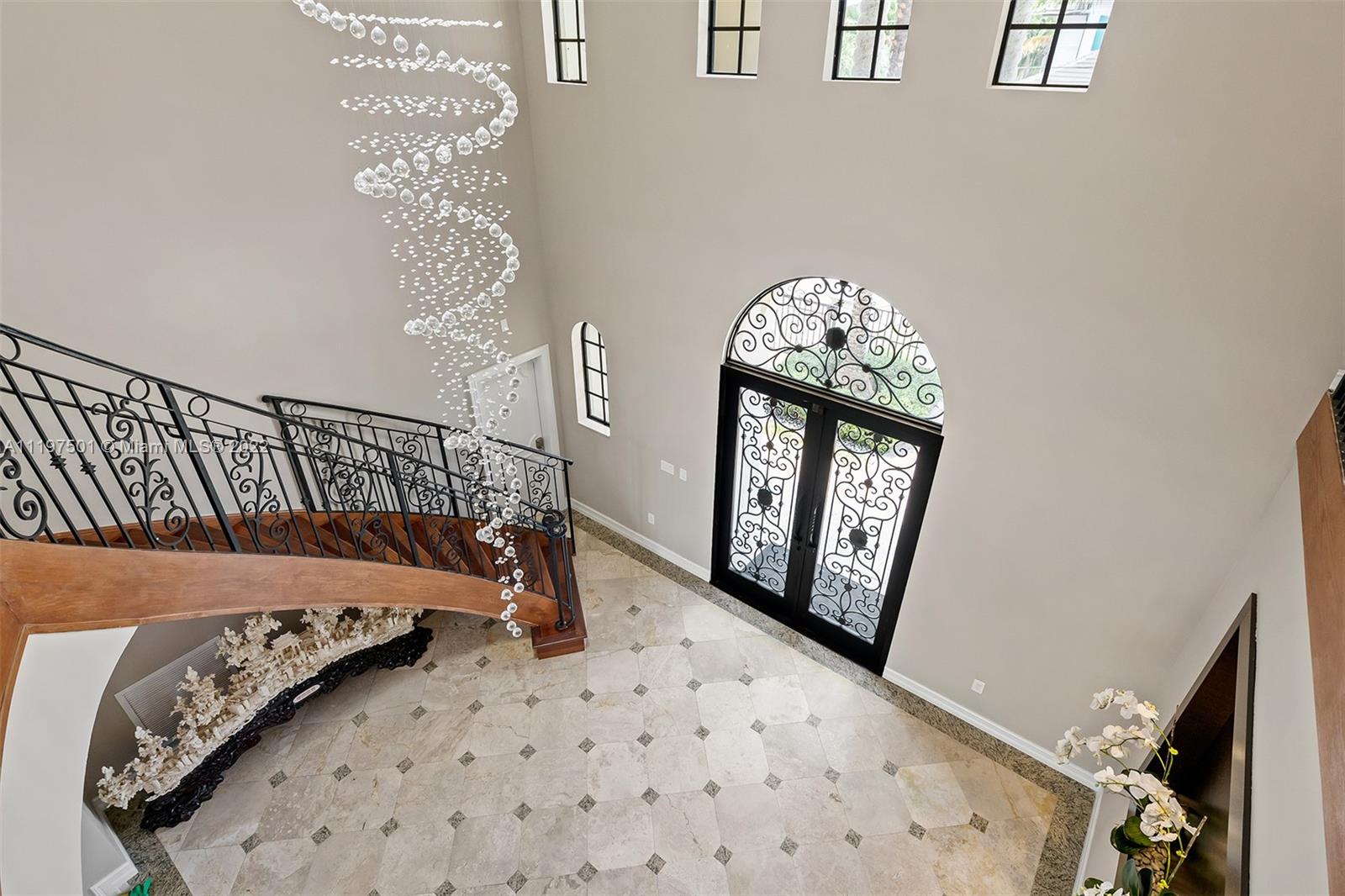 SEVEN ISLES - LAS OLAS - Residential