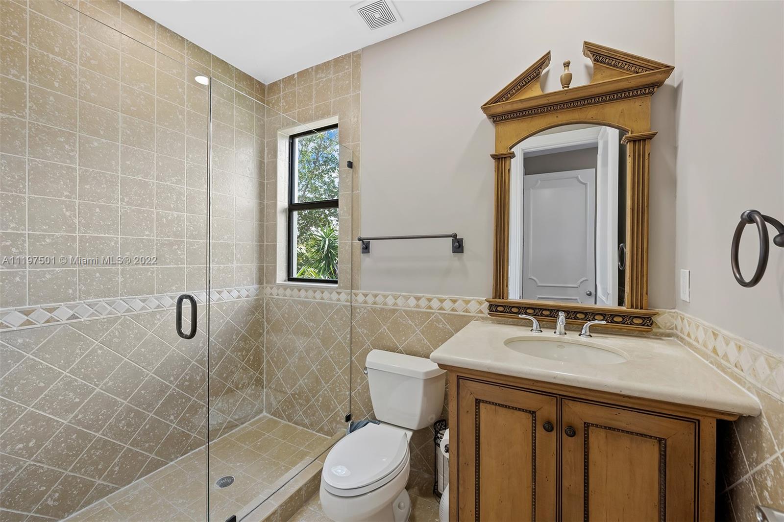 SEVEN ISLES - LAS OLAS - Residential