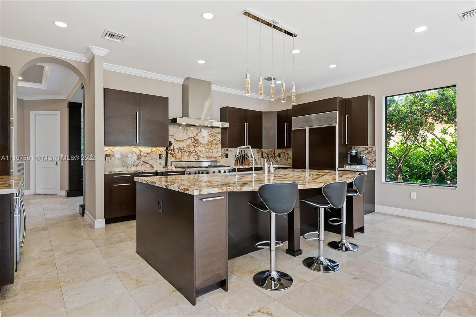 SEVEN ISLES - LAS OLAS - Residential