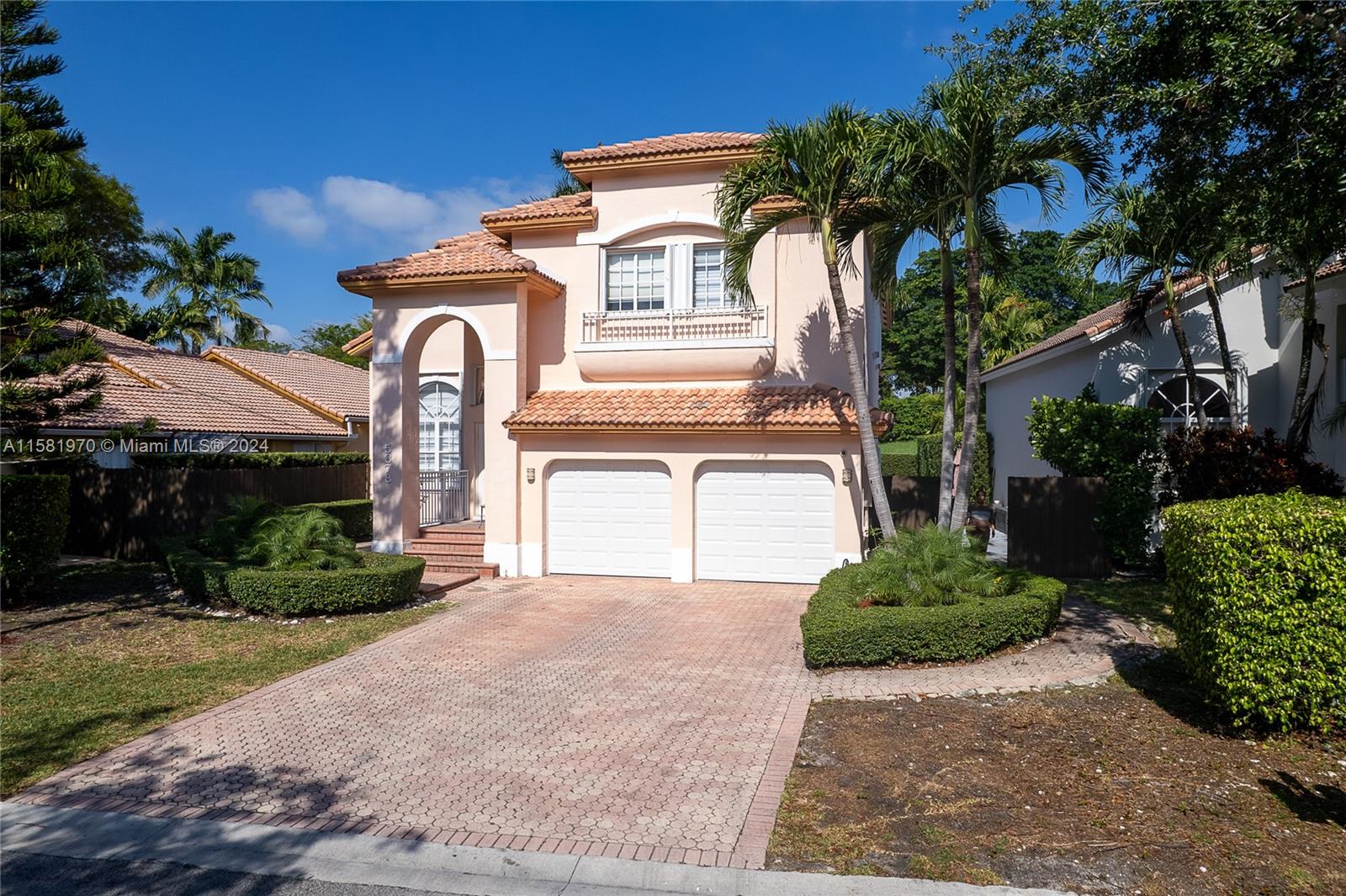Property for Sale at 5878 Nw 111th Ave, Doral, Miami-Dade County, Florida - Bedrooms: 4 
Bathrooms: 3  - $1,100,000