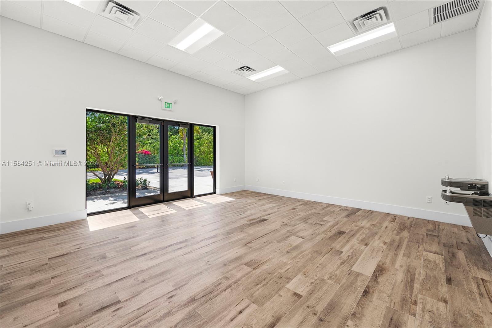 Hollywood, Florida 33021, United States, ,Residential,Active,58102