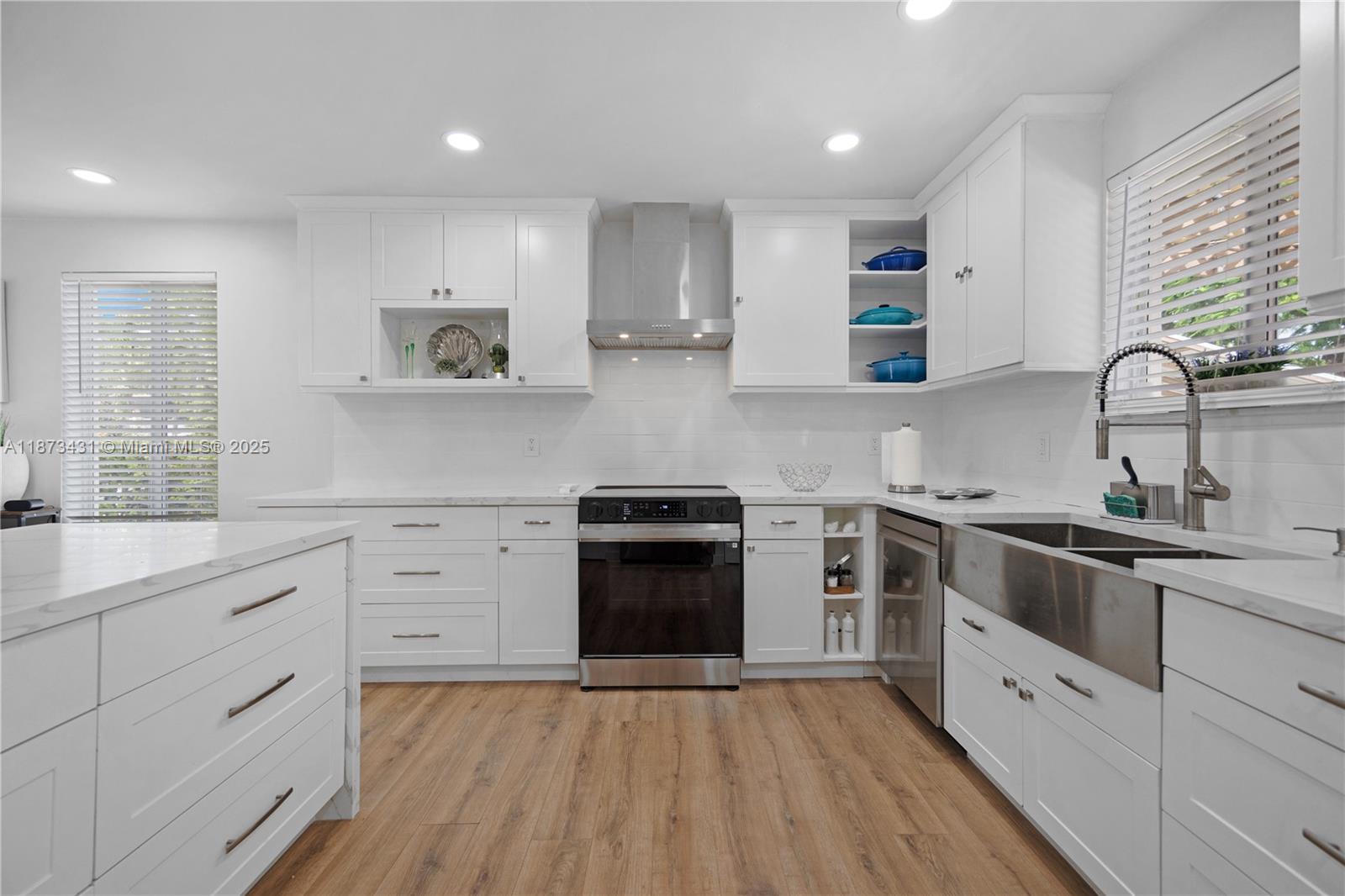 LARGO SOUND PARK - Residential