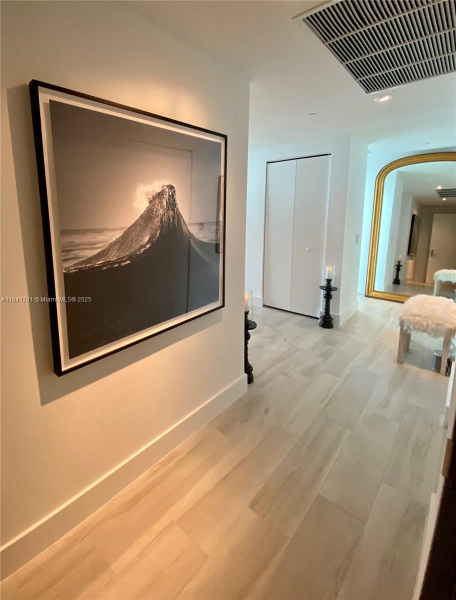 ONE PARAISO CONDO - Residential