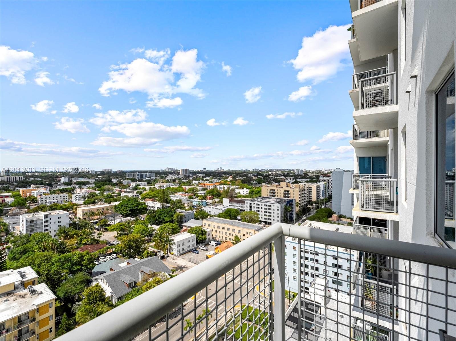NEO CONDO - Residential