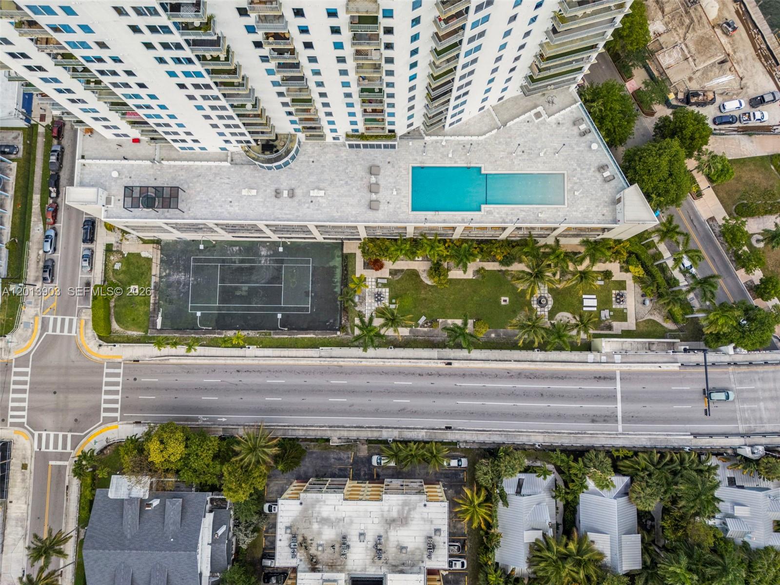 NEO CONDO - Residential