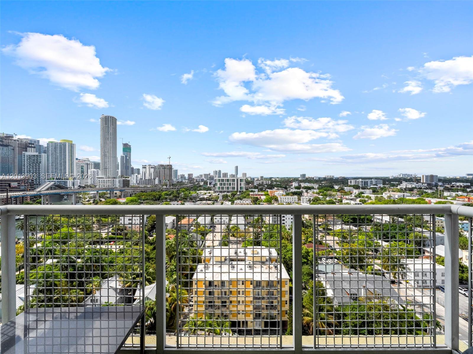 NEO CONDO - Residential