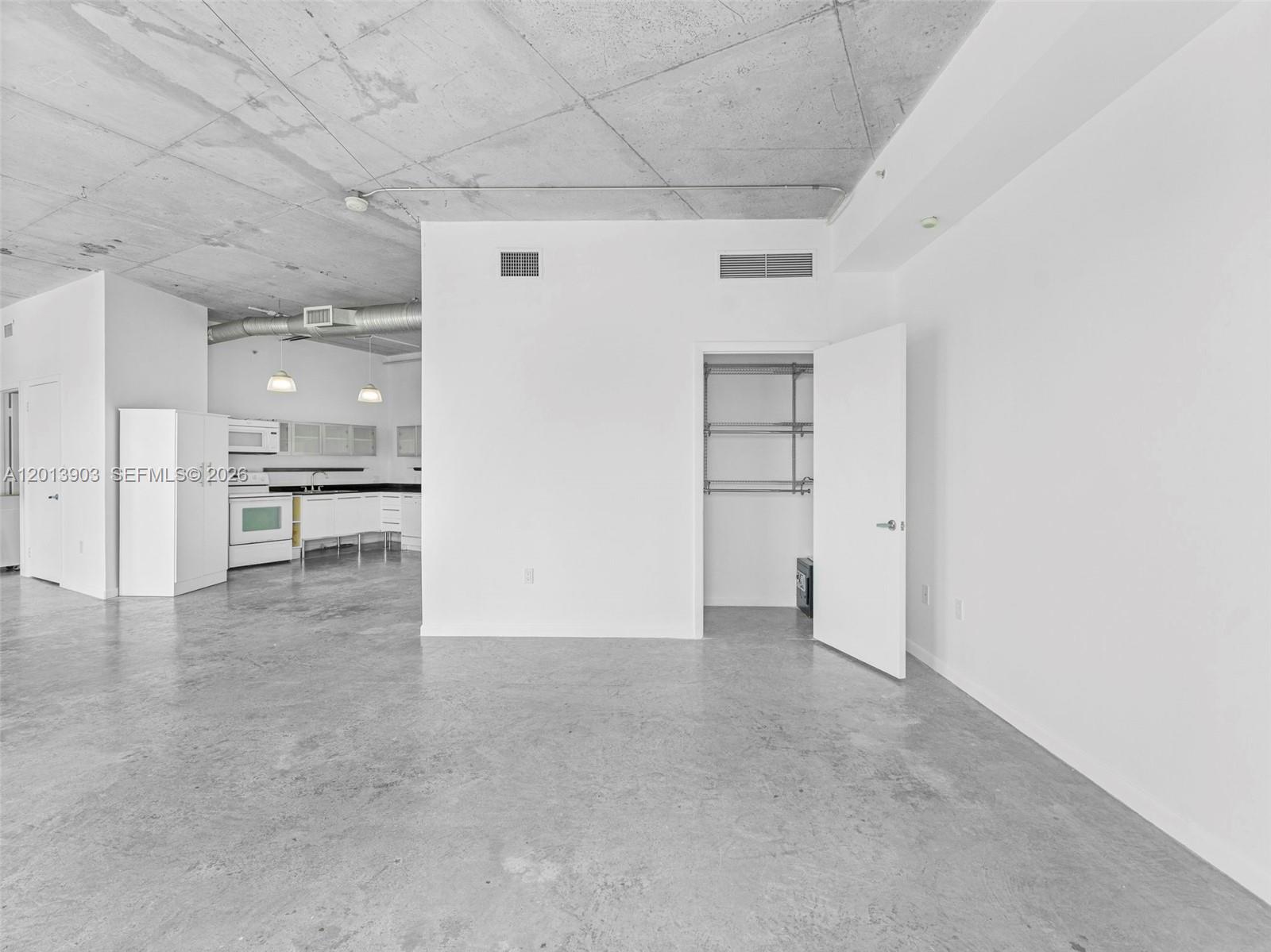 NEO CONDO - Residential
