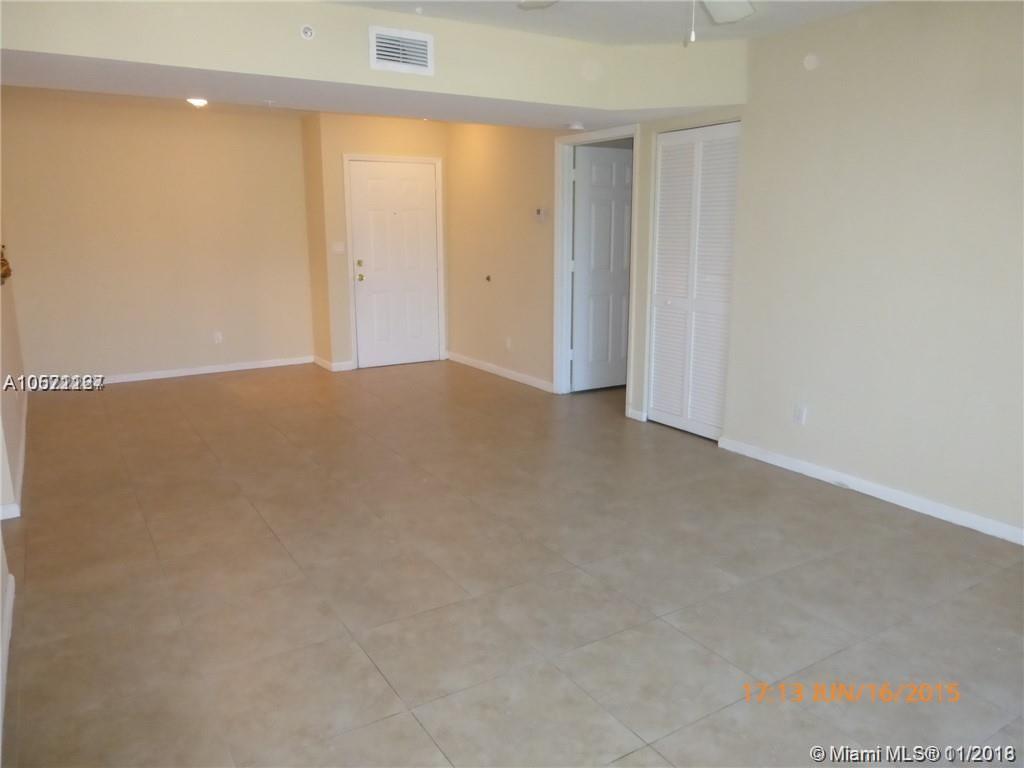 SHERIDAN BEACH CLUB NO 3 - Residential Lease