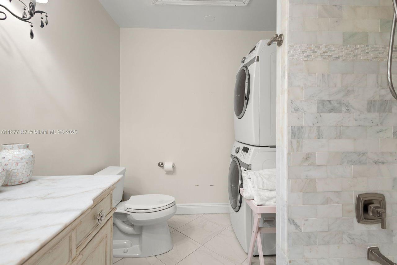 WOODSTREAM - Residential Lease