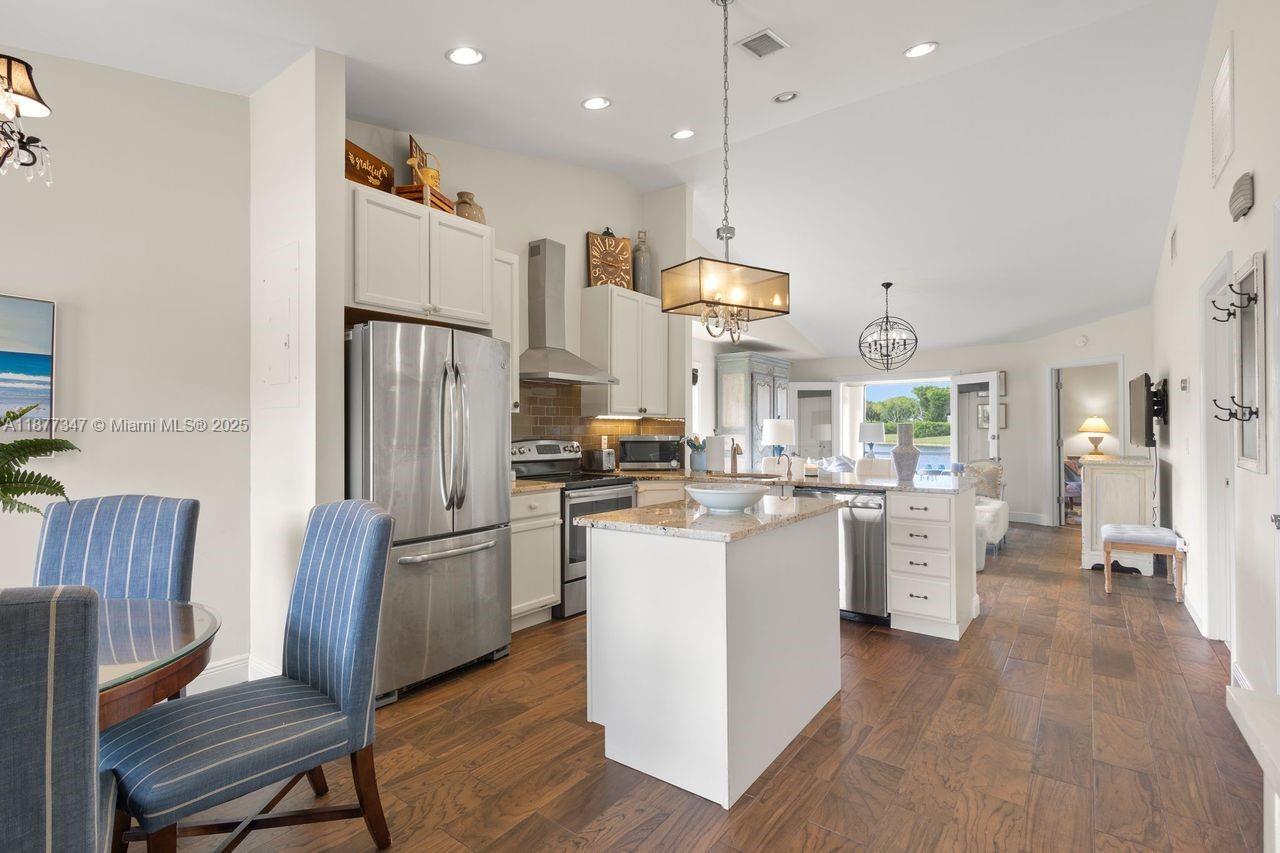 WOODSTREAM - Residential Lease