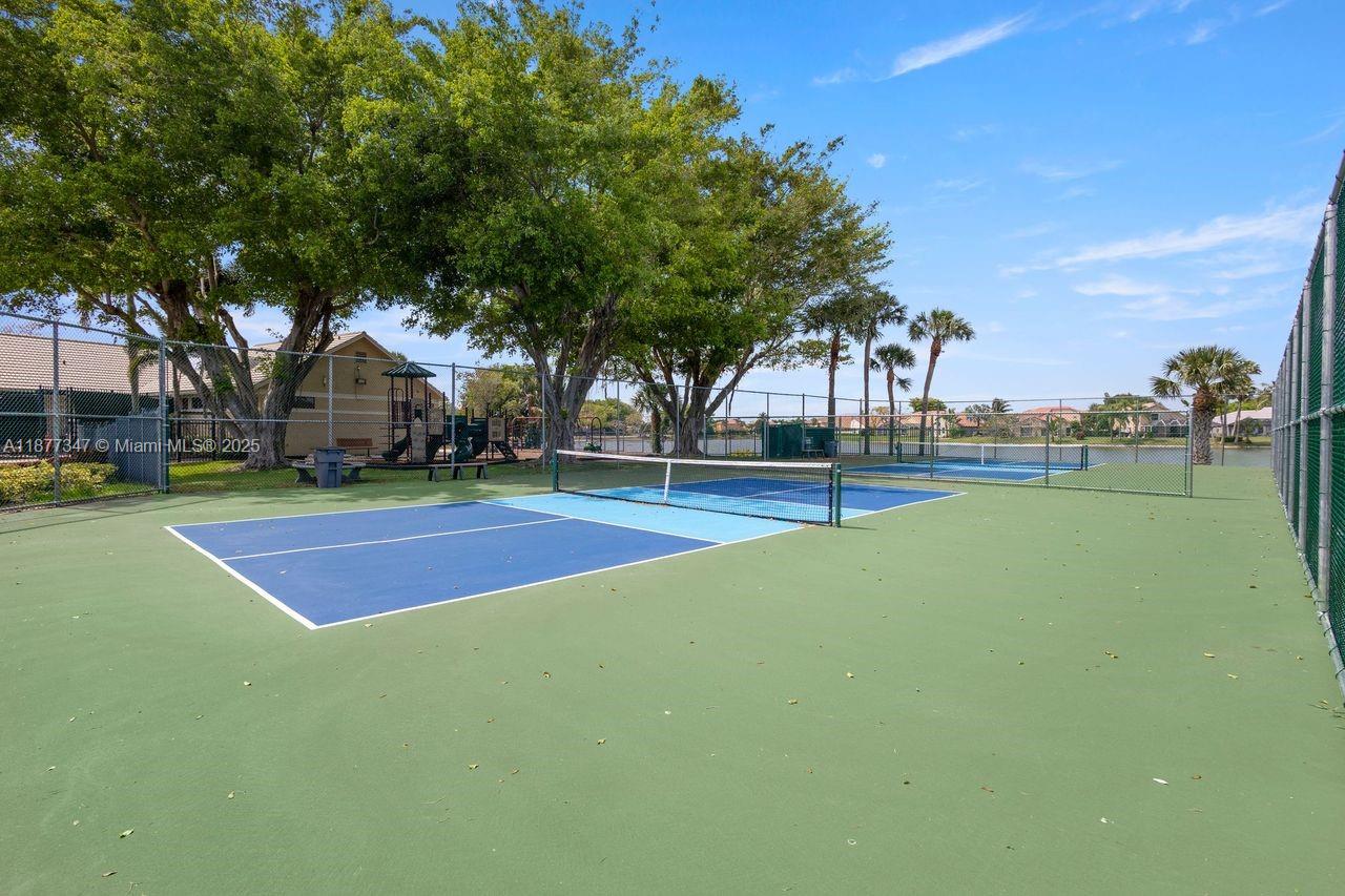 WOODSTREAM - Residential Lease