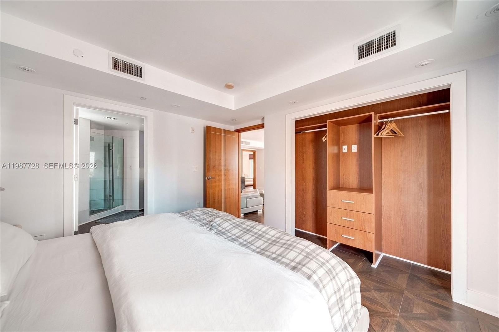 OCEAN FIVE CONDO - Residential