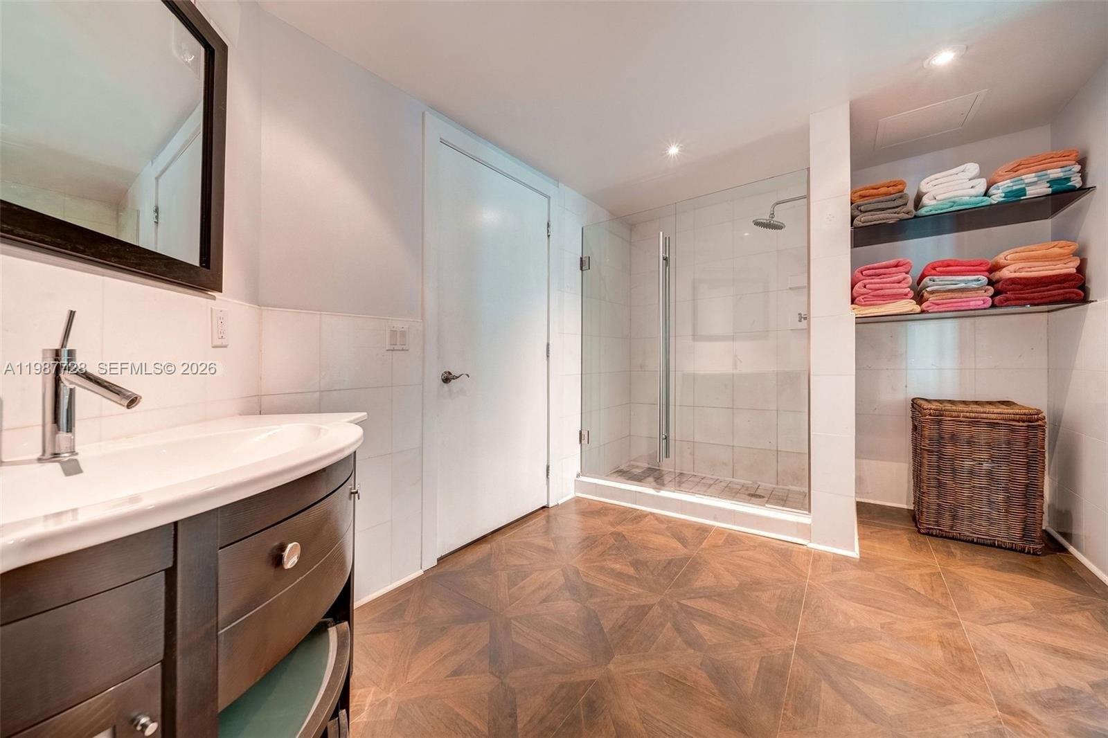 OCEAN FIVE CONDO - Residential