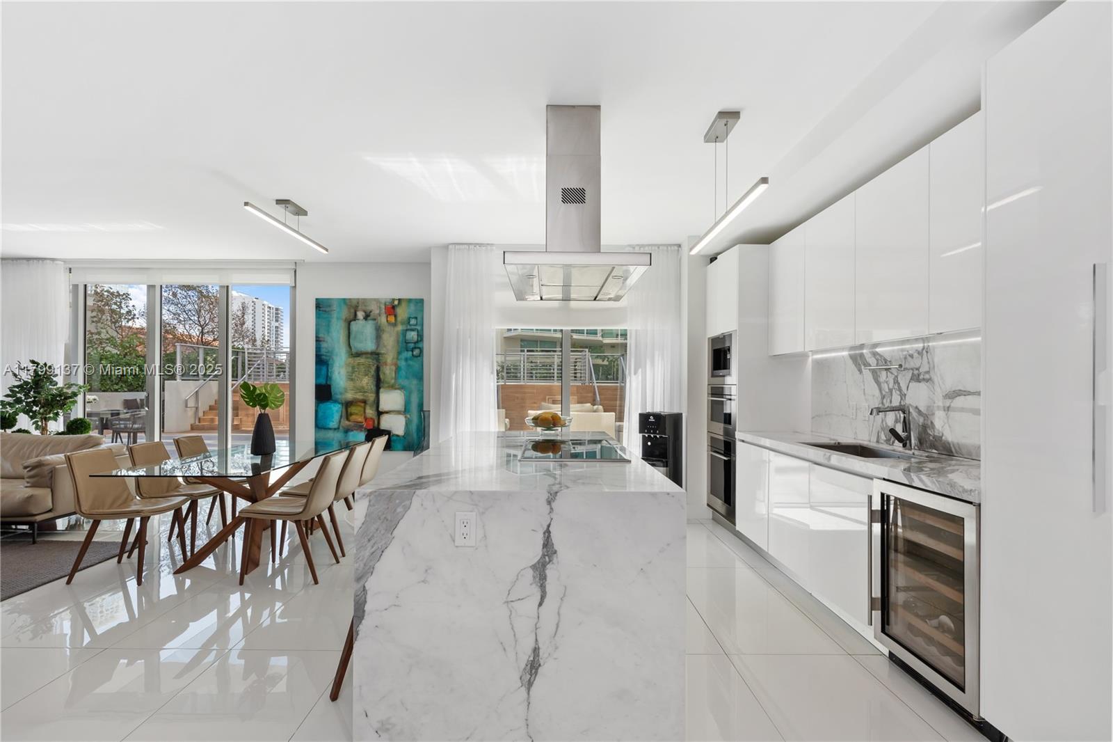 300 Sunny Isles Blvd 4-501 - LANAI
