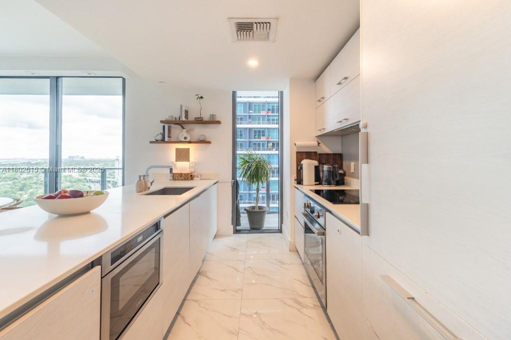 1300 S MIAMI AVENUE CONDO - Residential