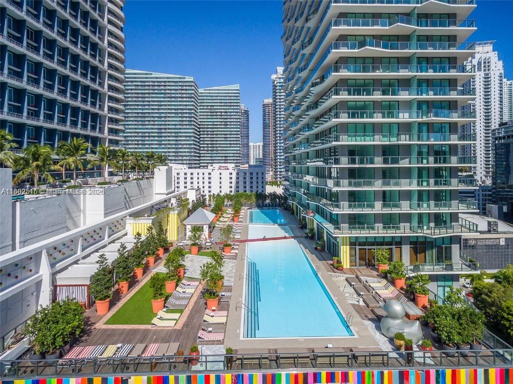 1300 S MIAMI AVENUE CONDO - Residential