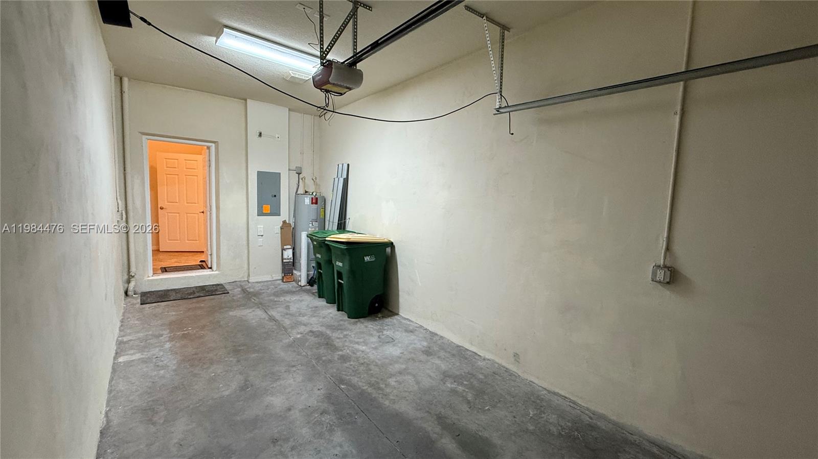 HAMPTON HILLS CONDO - Residential