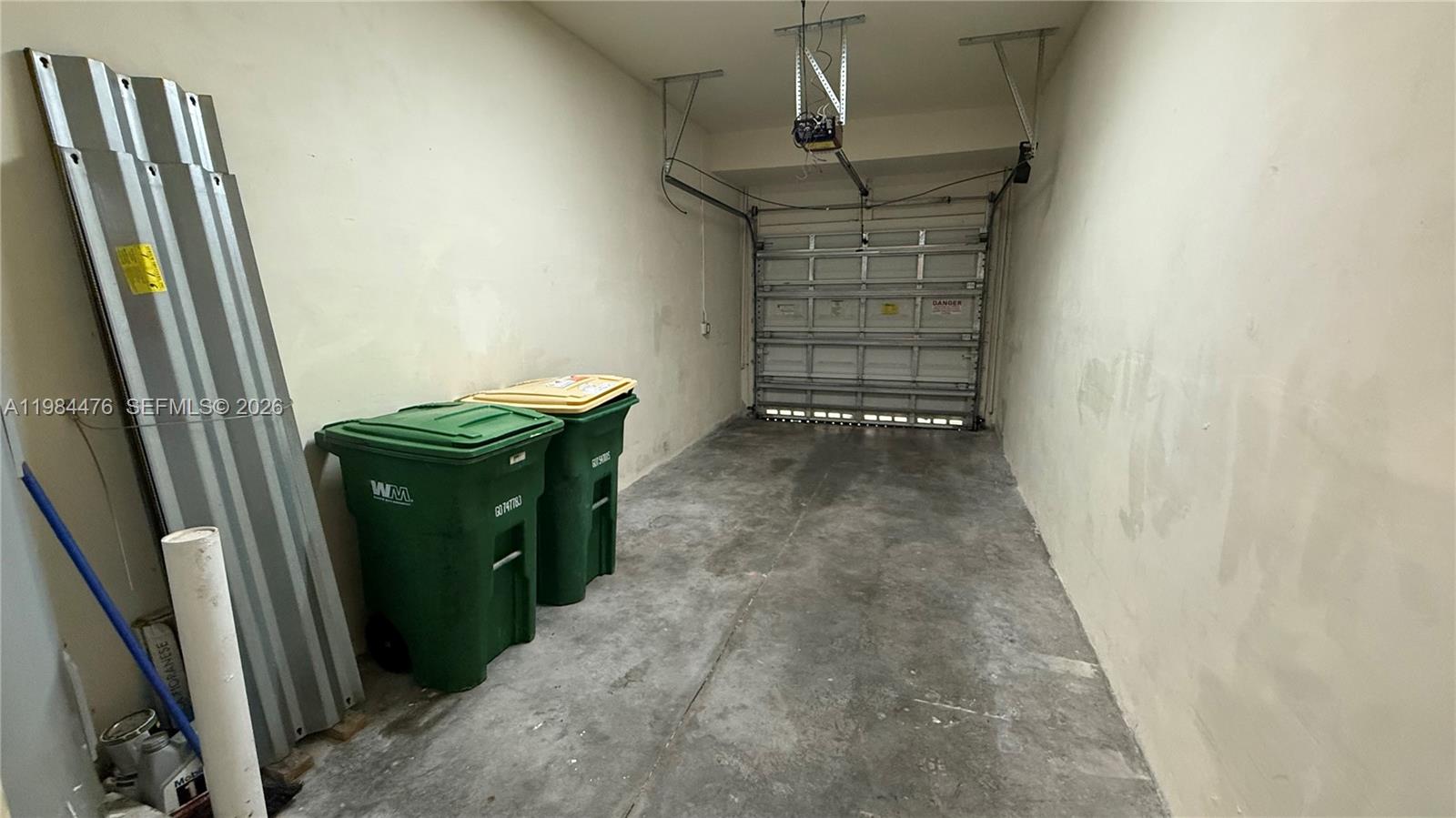 HAMPTON HILLS CONDO - Residential