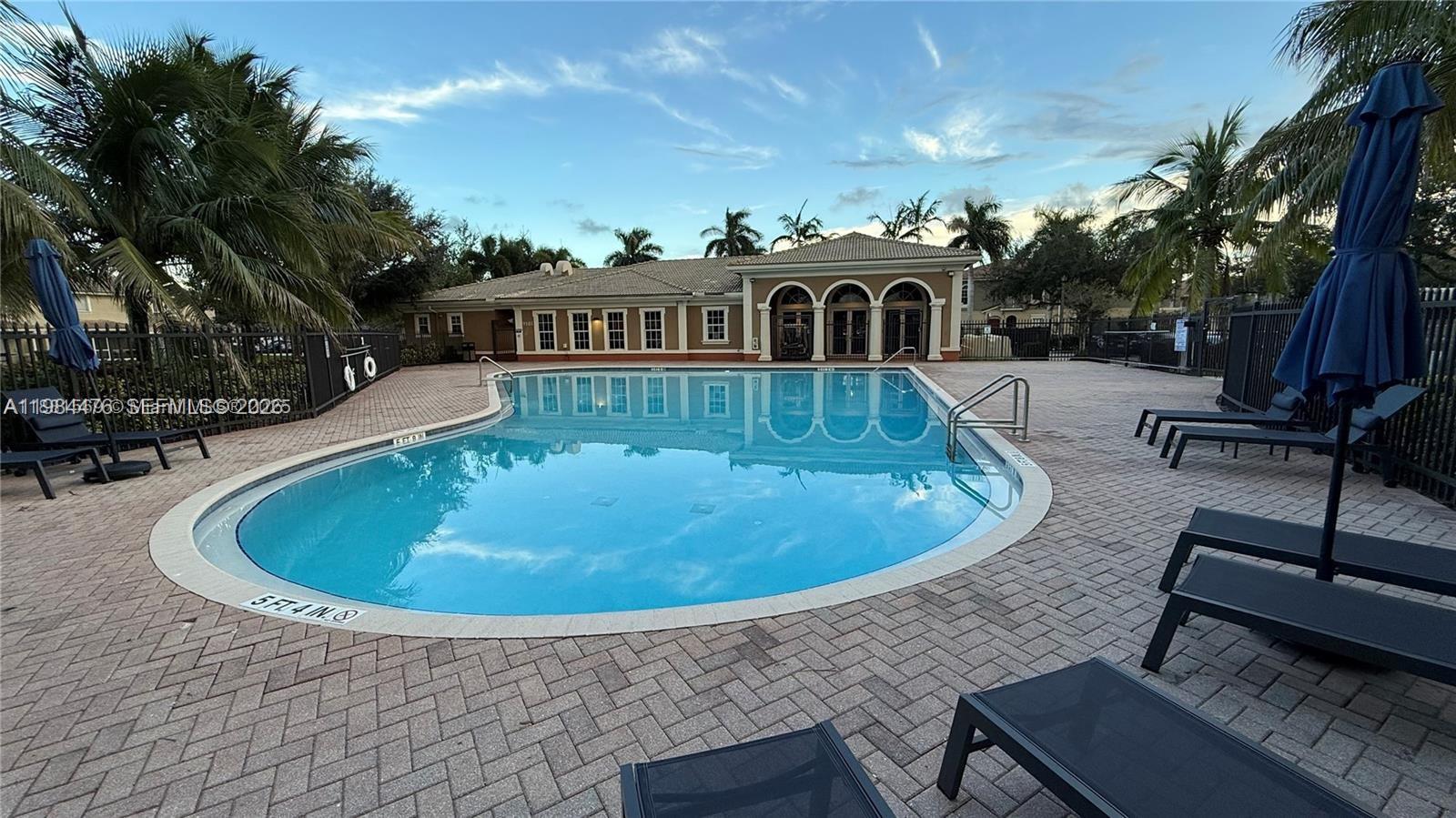 HAMPTON HILLS CONDO - Residential