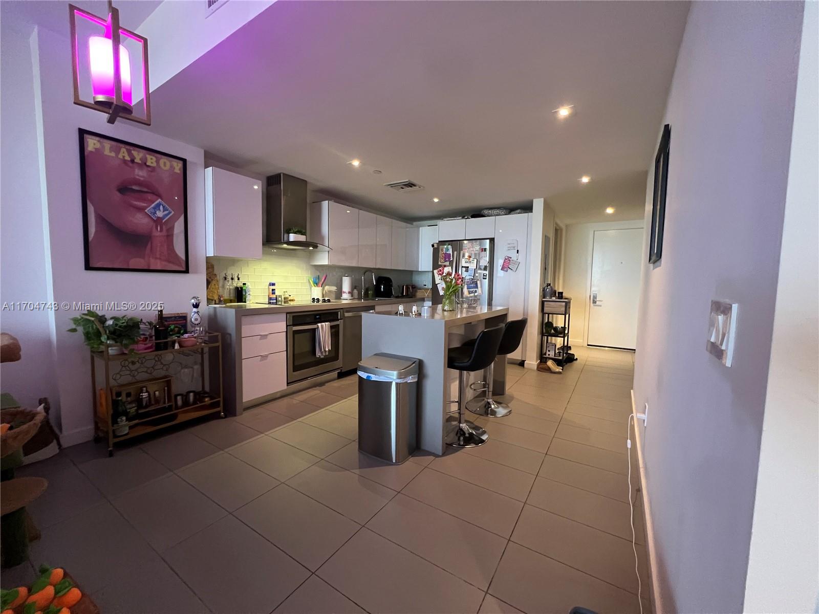 CANVAS CONDO - Residential