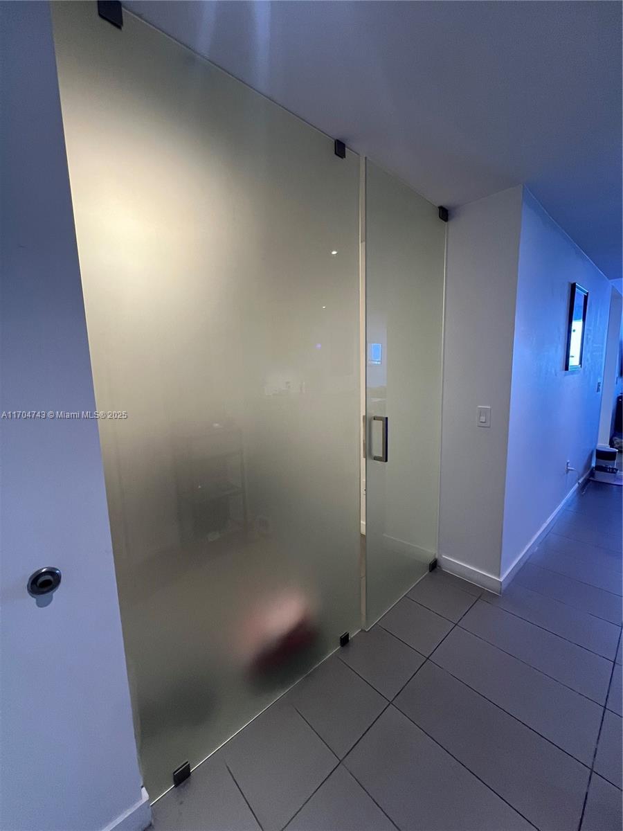 CANVAS CONDO - Residential