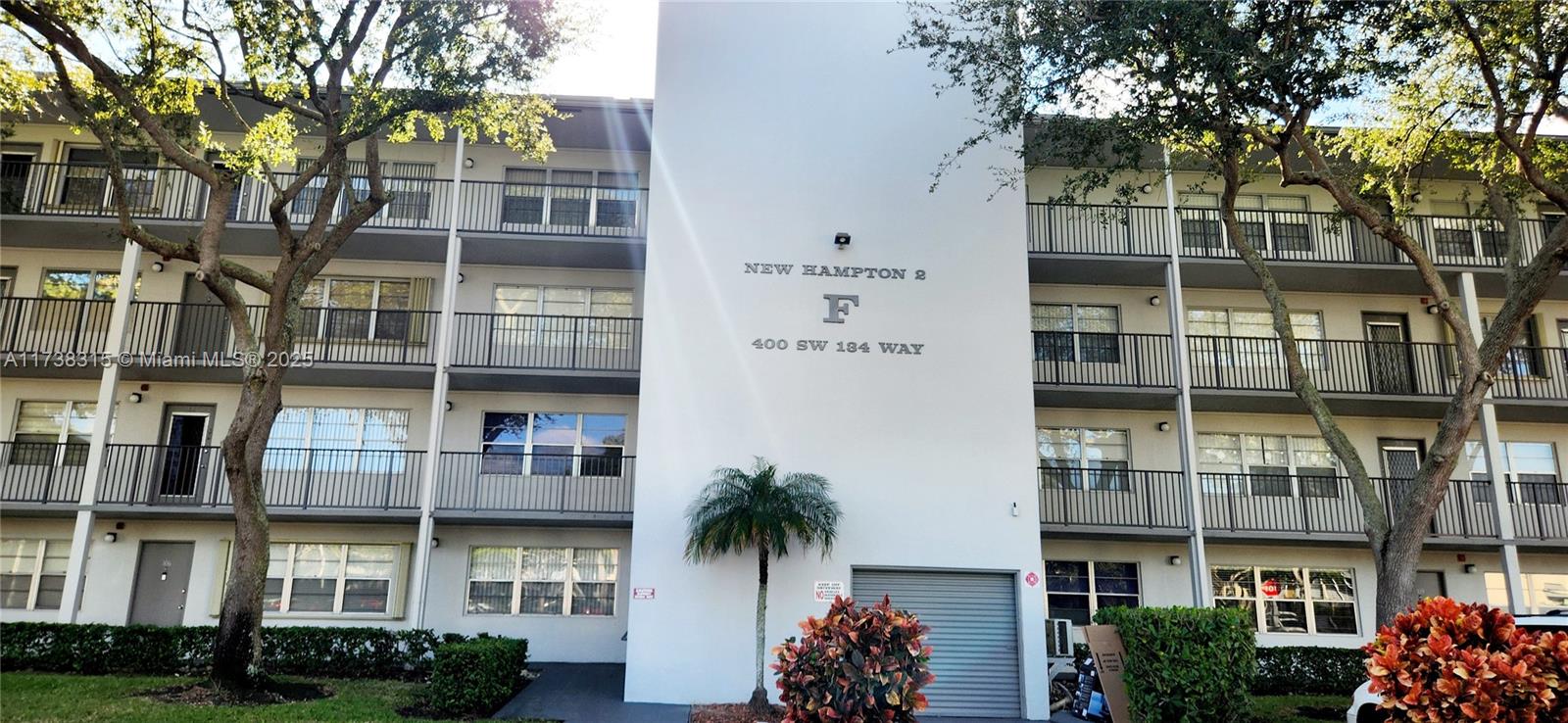 Property for Sale at 400 Sw 134th Way 307F, Pembroke Pines, Miami-Dade County, Florida - Bedrooms: 1 
Bathrooms: 1  - $124,900