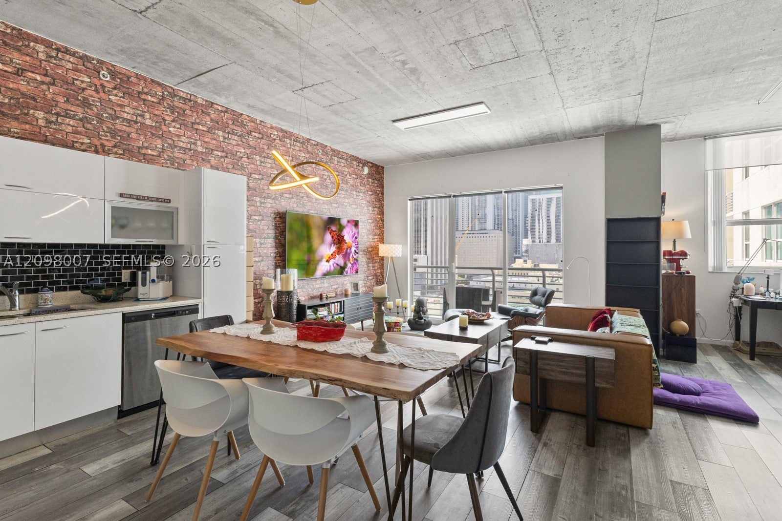 133 NE 2nd Ave 1008