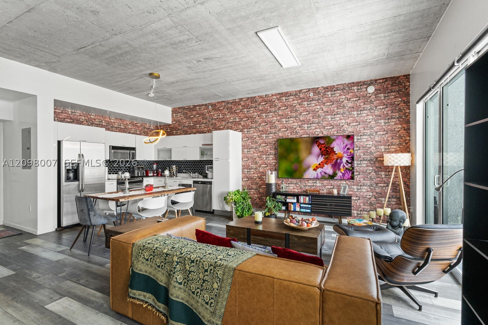 133 NE 2nd Ave 1008
