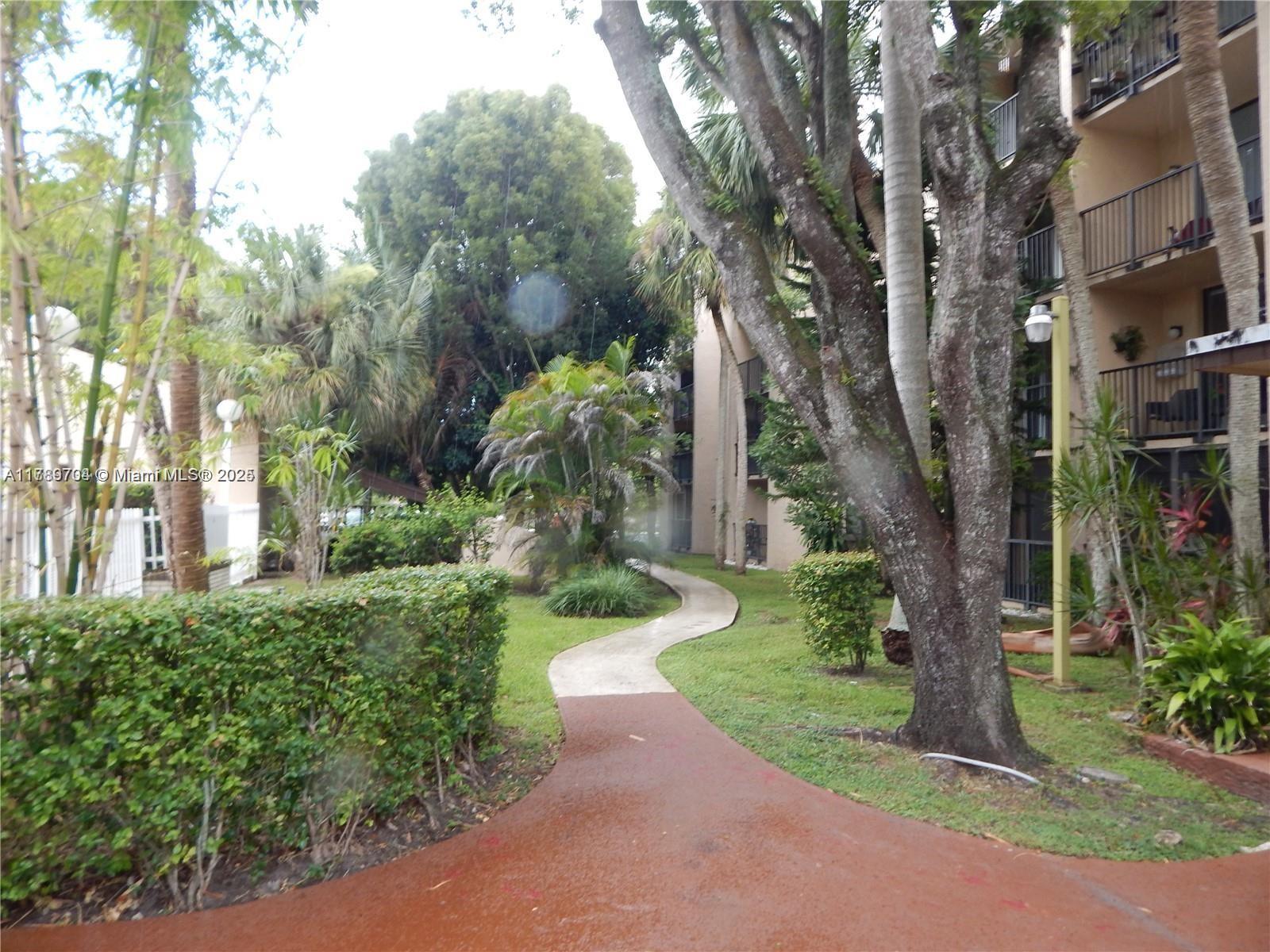 Property for Sale at 14601 N Kendall Dr 304K, Miami, Broward County, Florida - Bedrooms: 2 
Bathrooms: 2  - $289,900