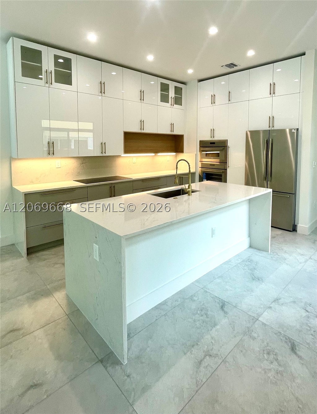 Photo of 602 SW 7th Ave #0, Fort Lauderdale, FL 33315 (MLS # A12069668)