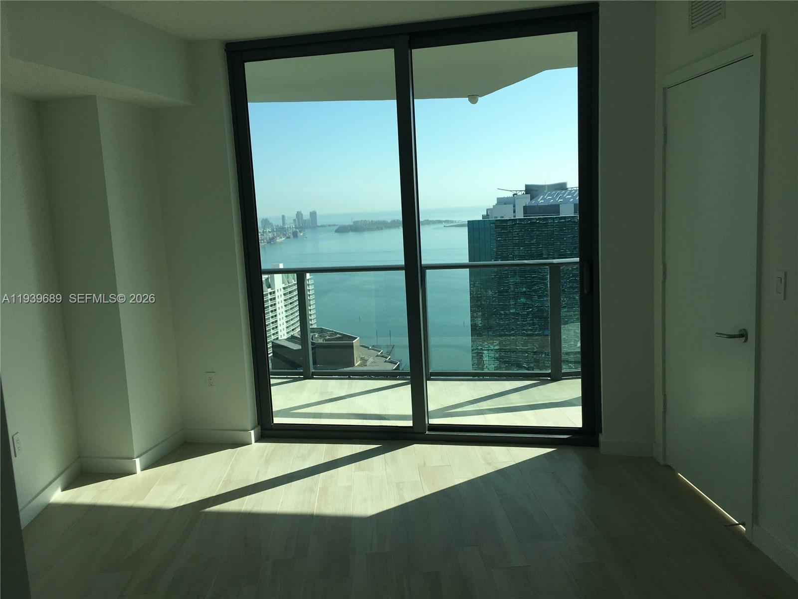 SLS BRICKELL CONDO - Residential