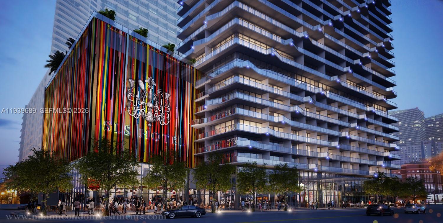 SLS BRICKELL CONDO - Residential