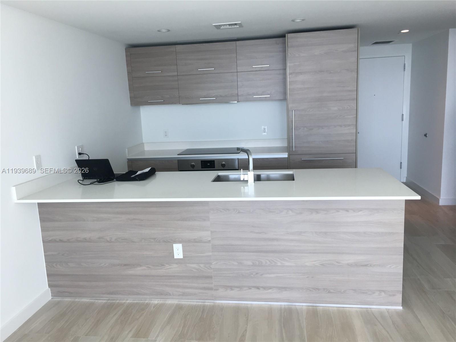 1300 S MIAMI AVE 4303