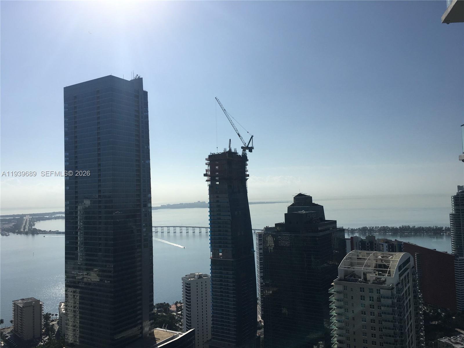 SLS BRICKELL CONDO - Residential