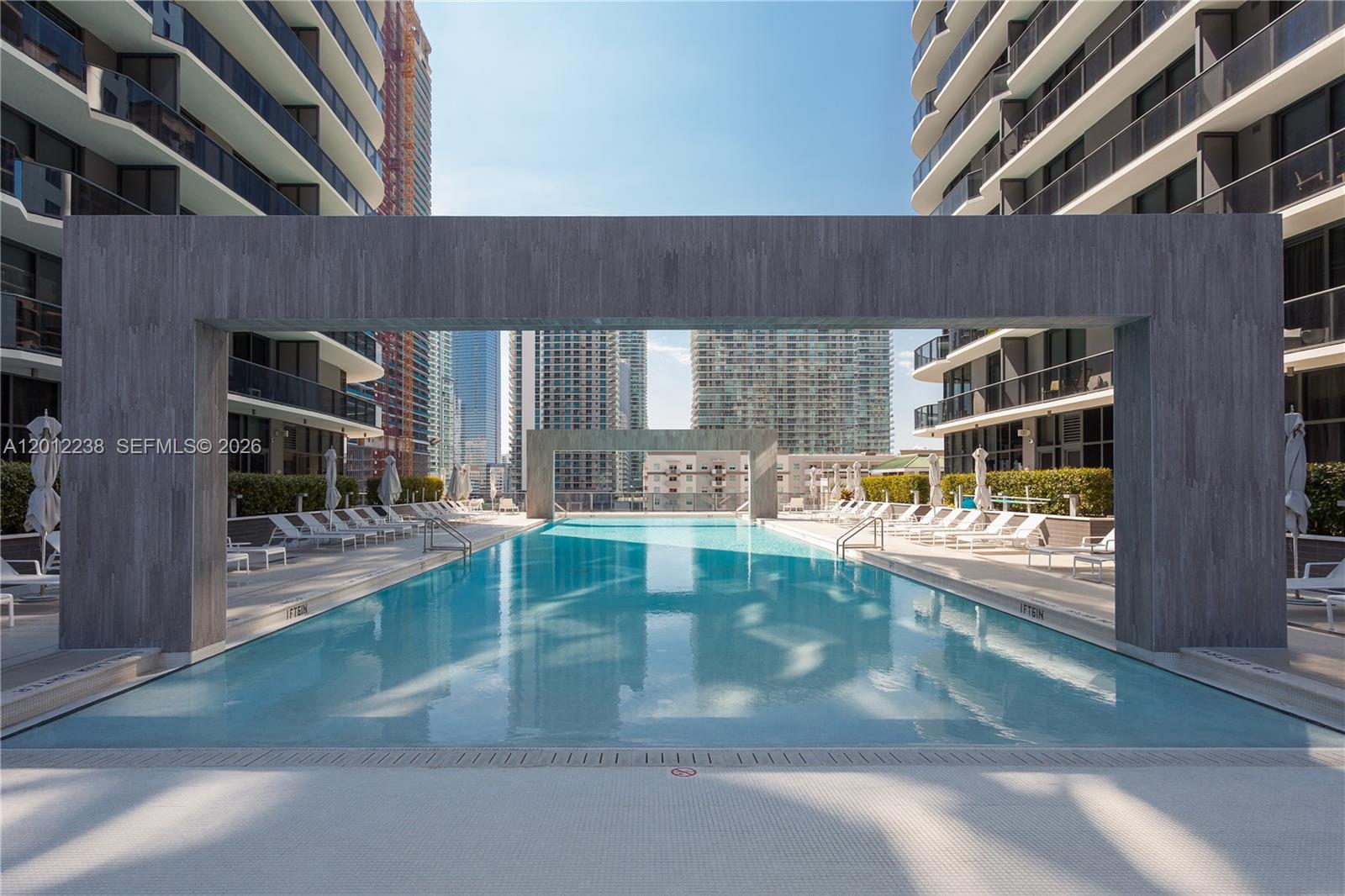 45 SW 9th St 1604