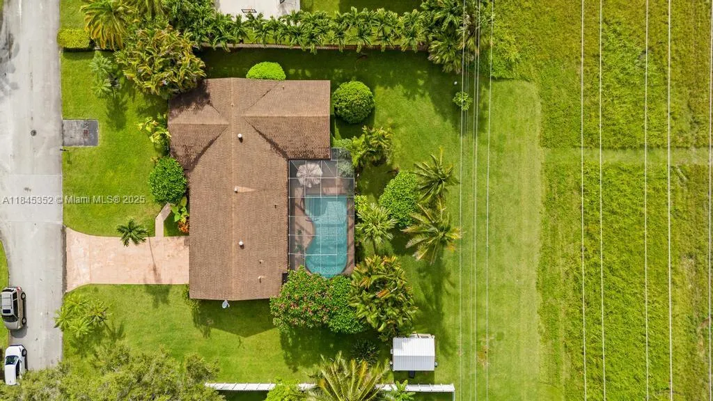 Miami, Florida 33176, United States, 4 Bedrooms Bedrooms, ,3 BathroomsBathrooms,Residential,Active,177493