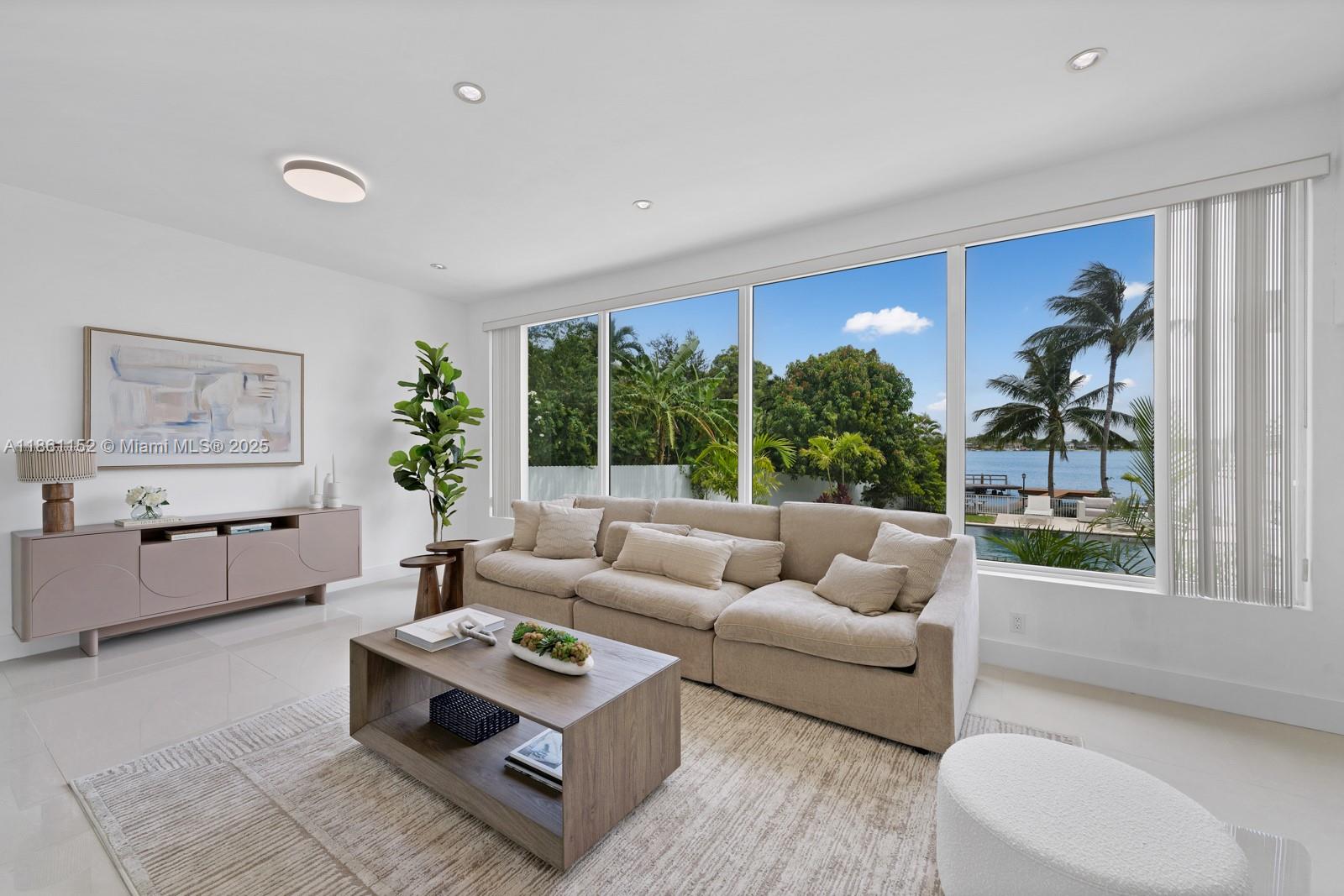 LAKE CATALINA - Residential