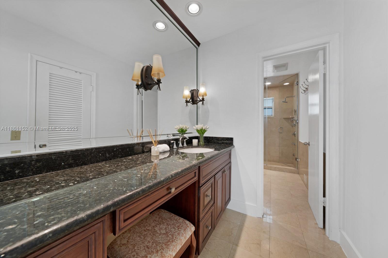 LAKE CATALINA - Residential