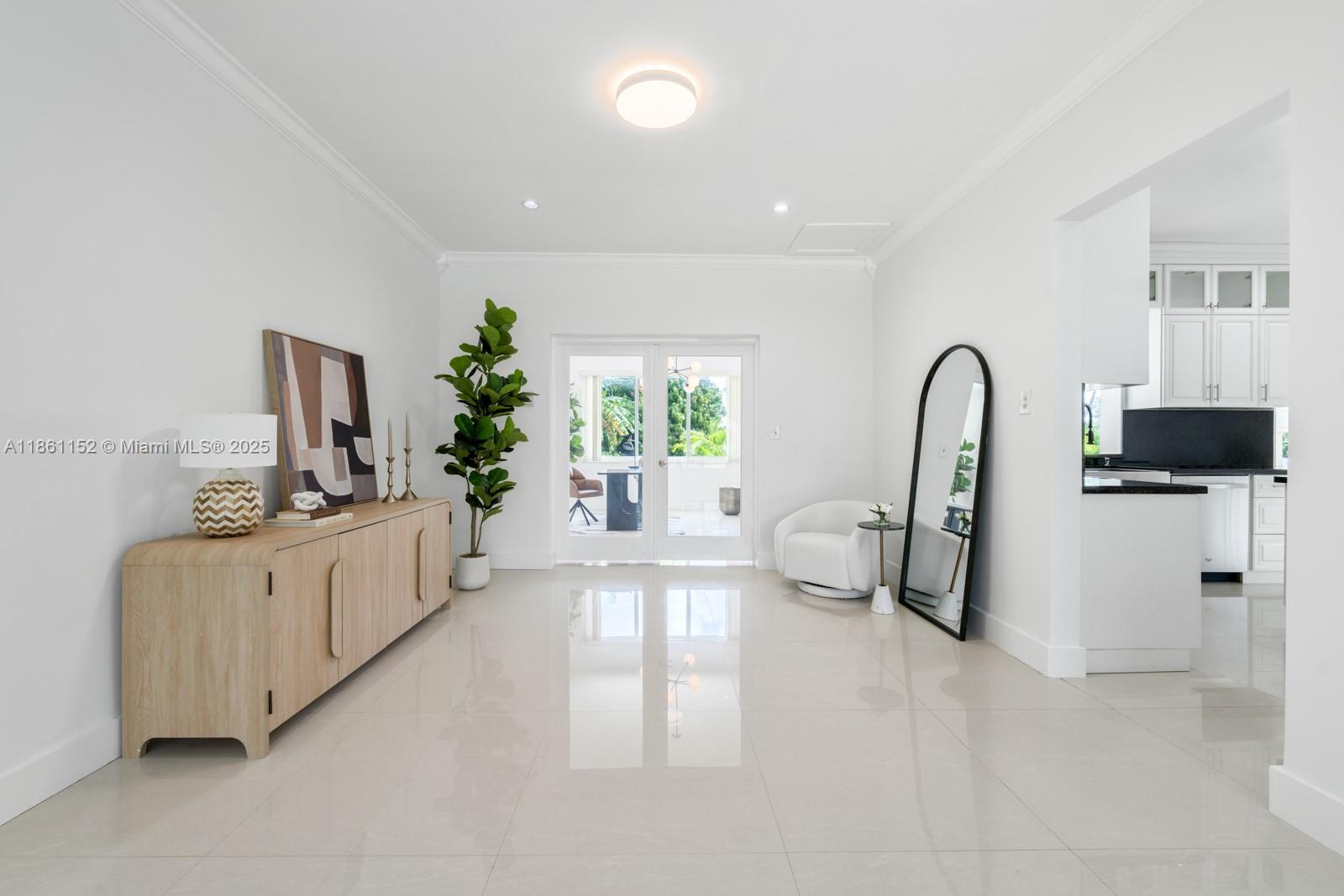 LAKE CATALINA - Residential