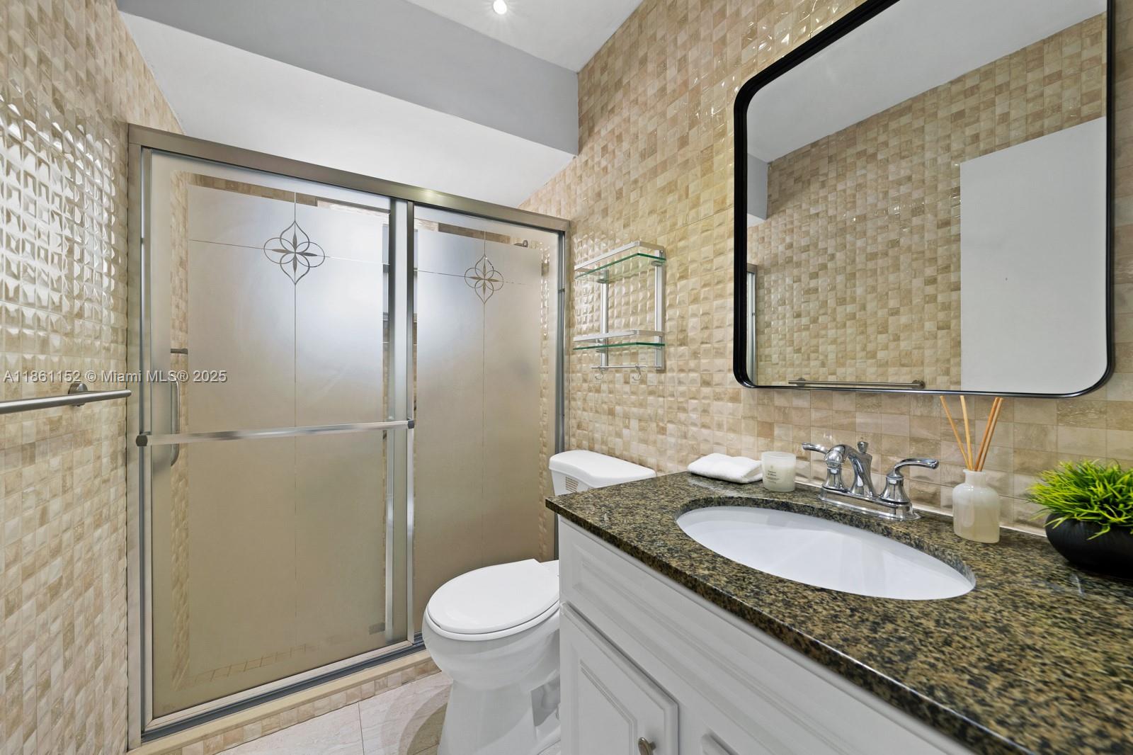 LAKE CATALINA - Residential