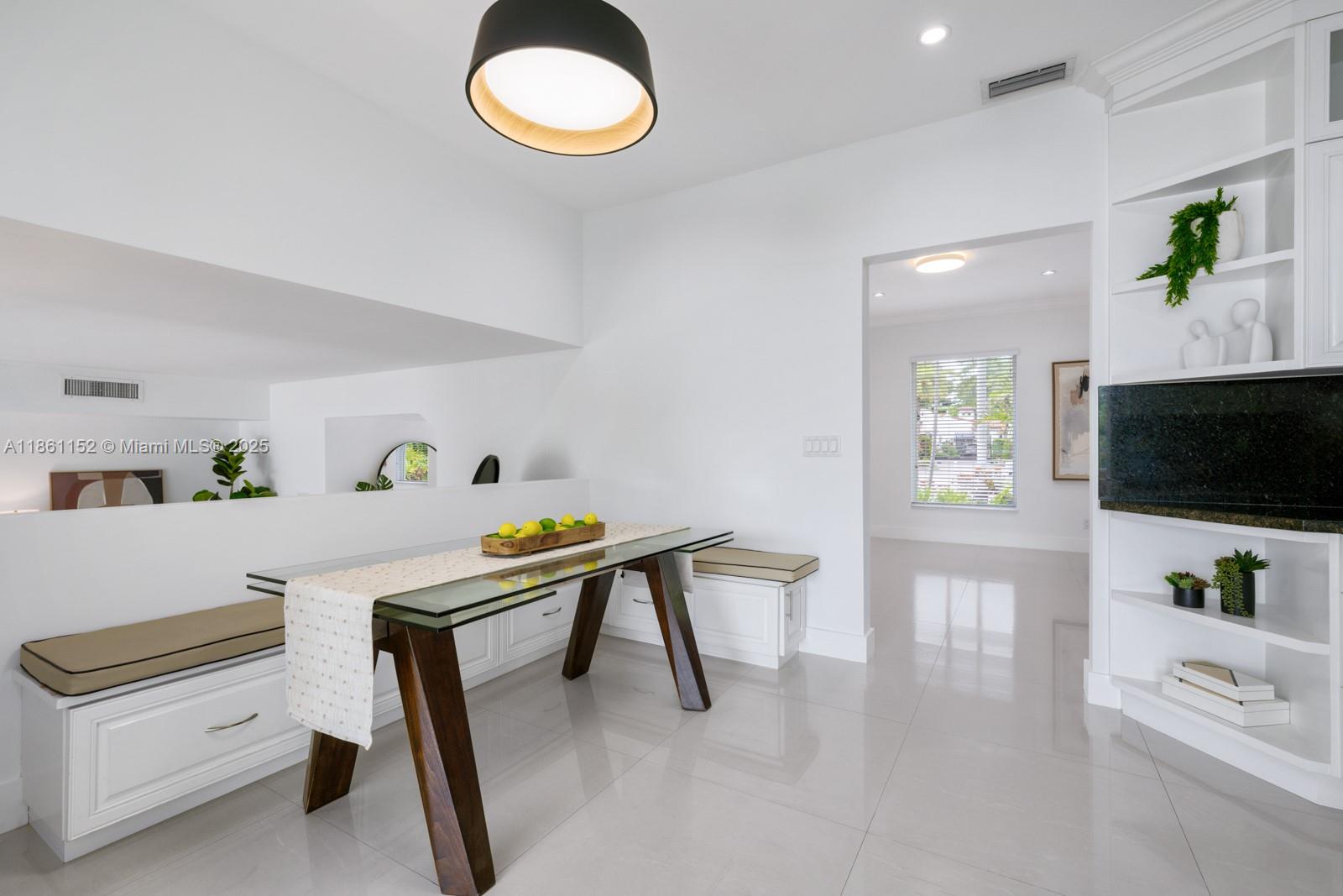 LAKE CATALINA - Residential