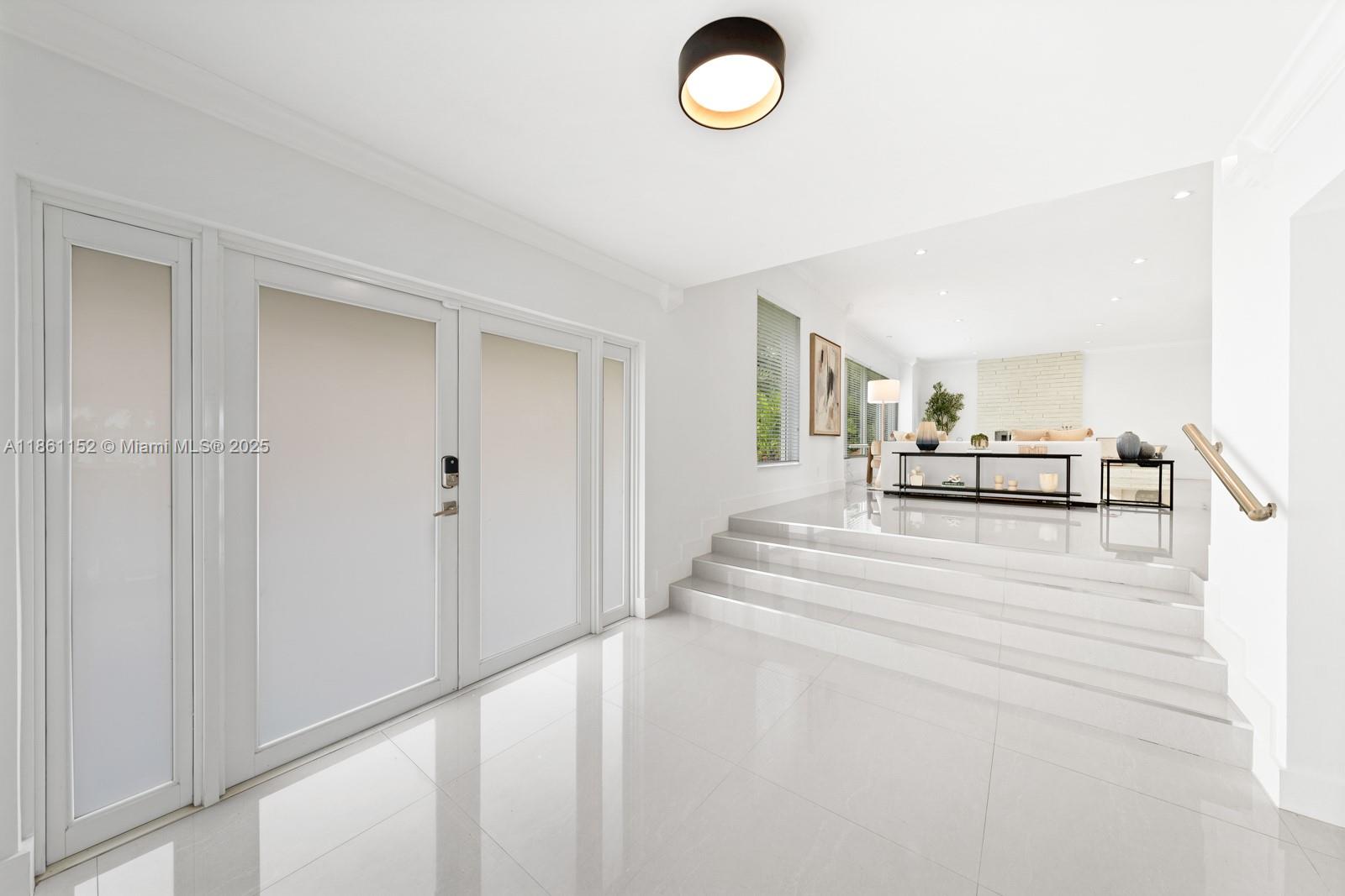 LAKE CATALINA - Residential