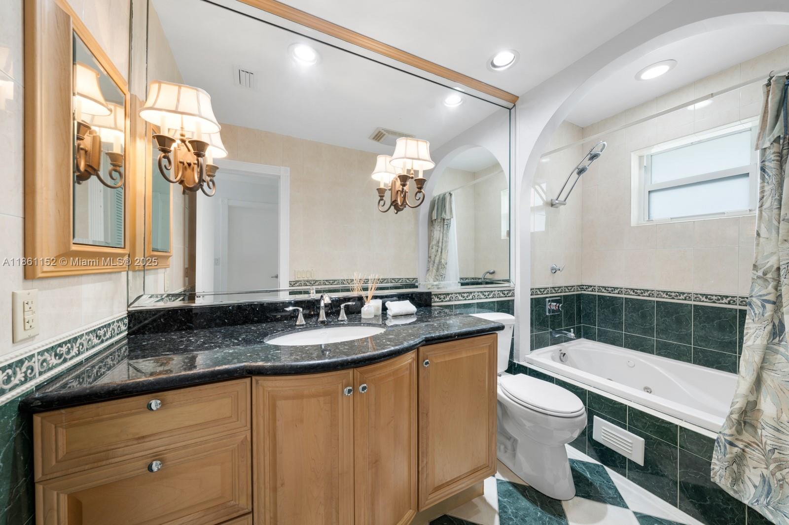 LAKE CATALINA - Residential