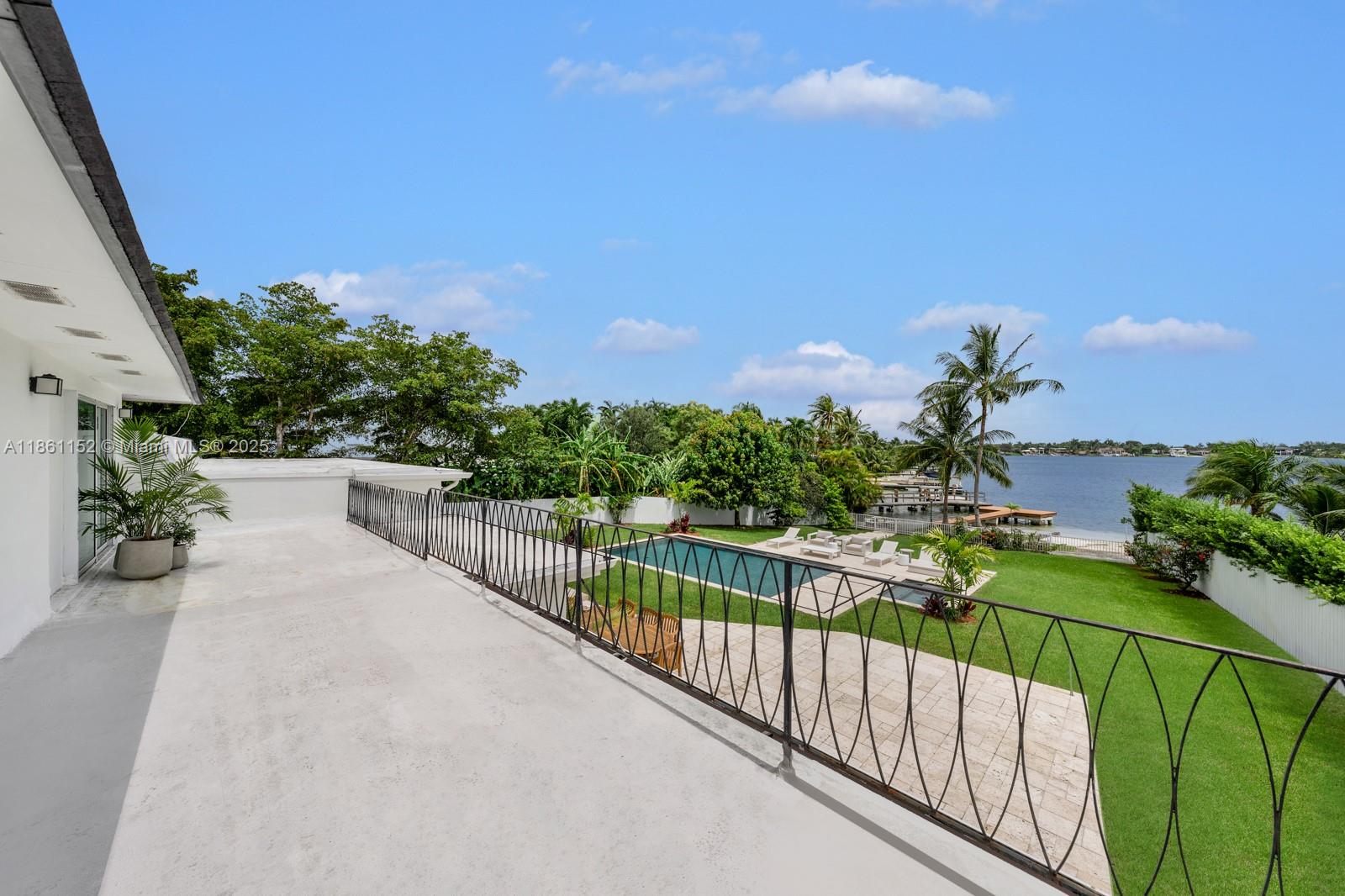 LAKE CATALINA - Residential