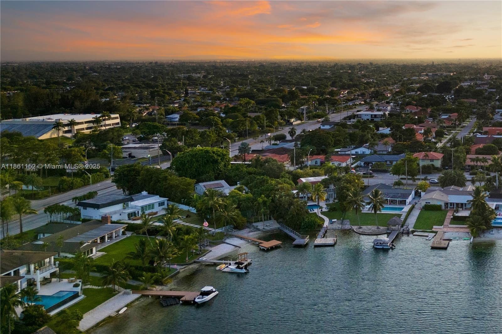 LAKE CATALINA - Residential