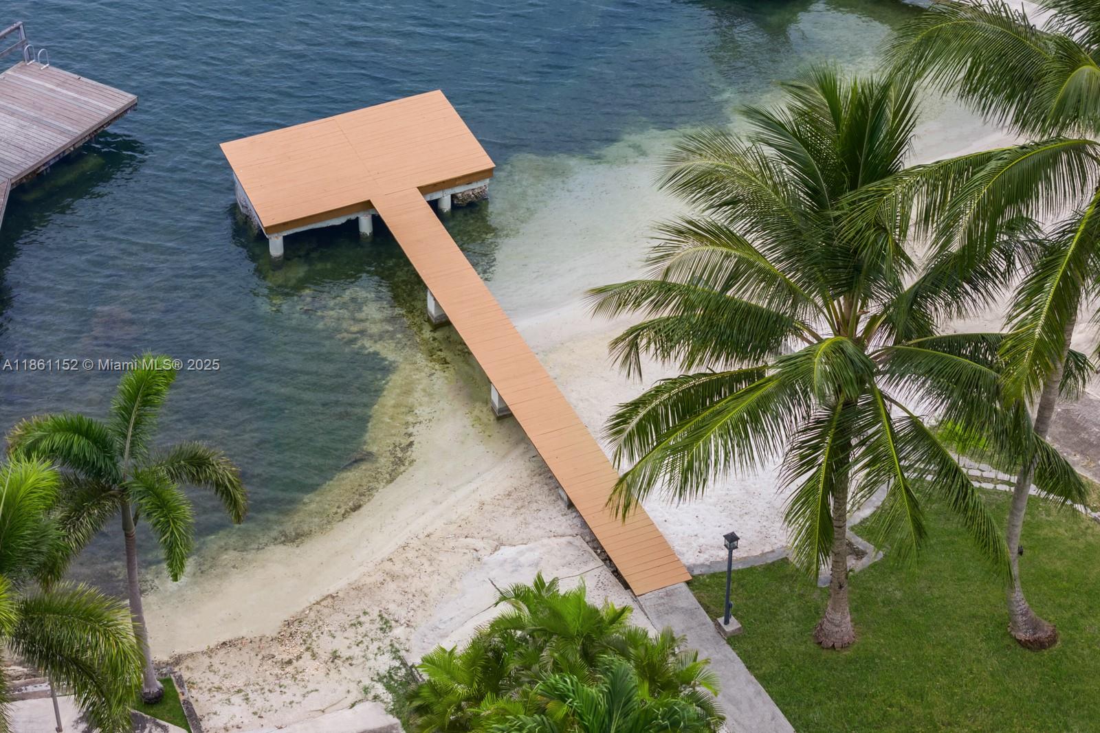 LAKE CATALINA - Residential